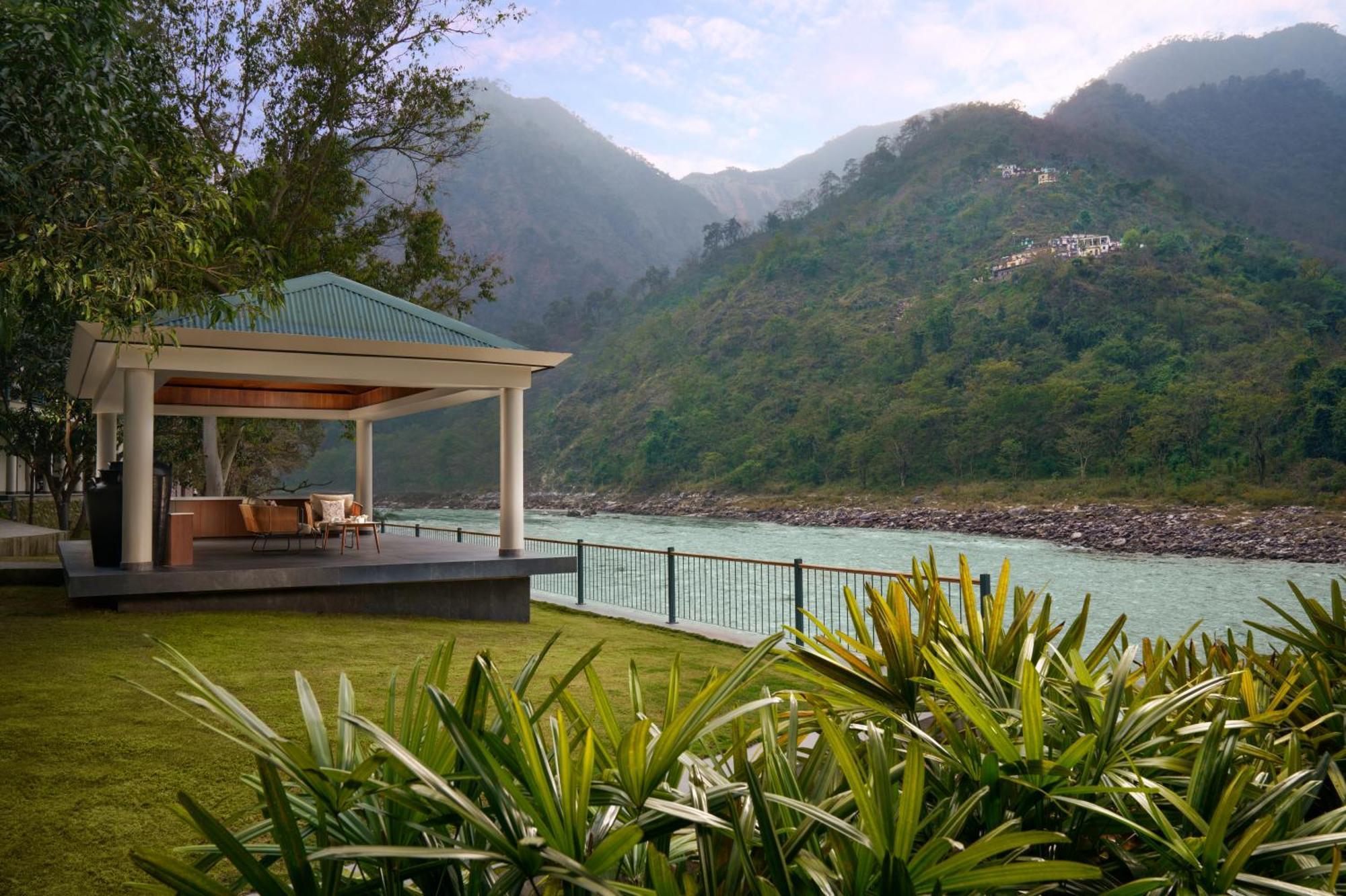 Anand Kashi By The Ganges Rishikesh - Ihcl Seleqtions Hotel Sirasu Buitenkant foto