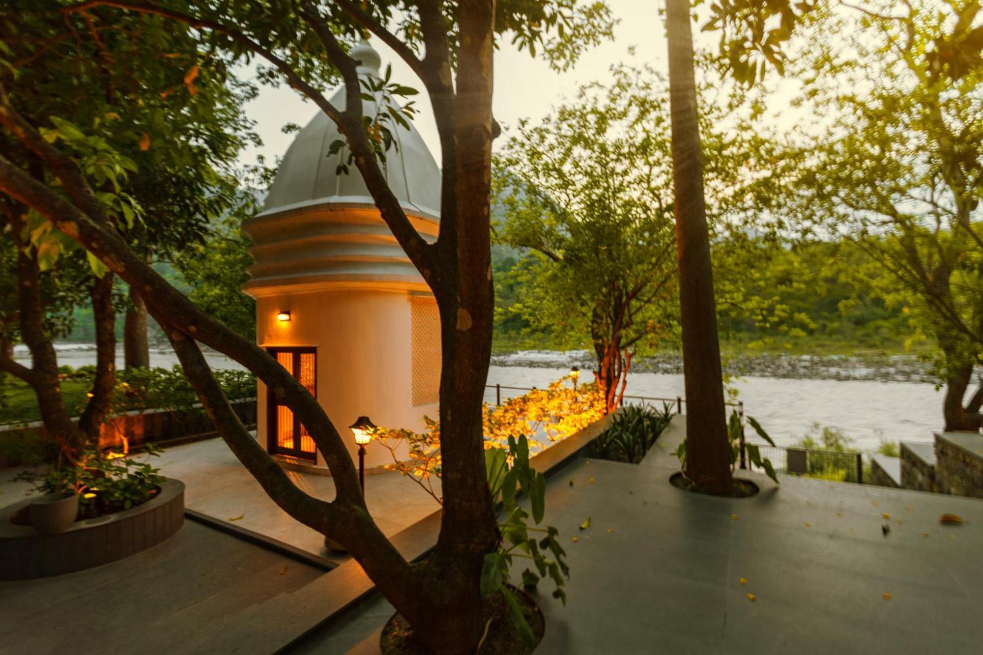 Anand Kashi By The Ganges Rishikesh - Ihcl Seleqtions Hotel Sirasu Buitenkant foto