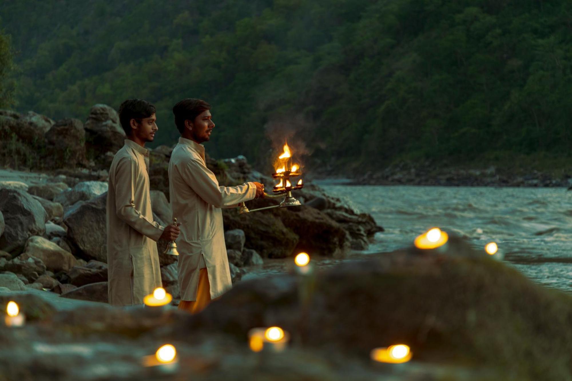 Anand Kashi By The Ganges Rishikesh - Ihcl Seleqtions Hotel Sirasu Buitenkant foto