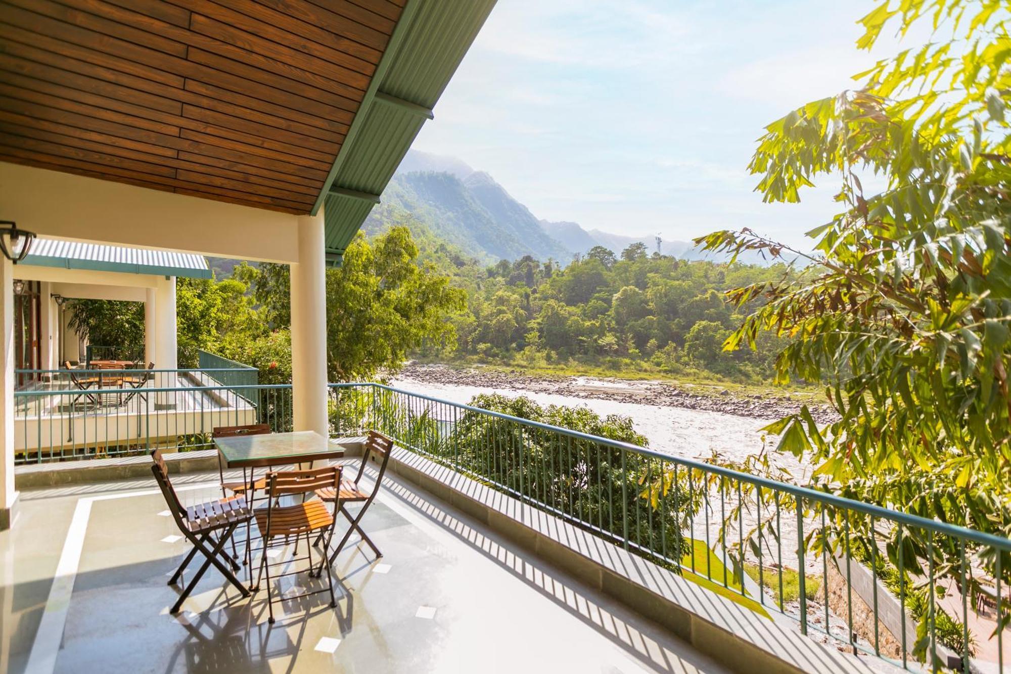 Anand Kashi By The Ganges Rishikesh - Ihcl Seleqtions Hotel Sirasu Buitenkant foto